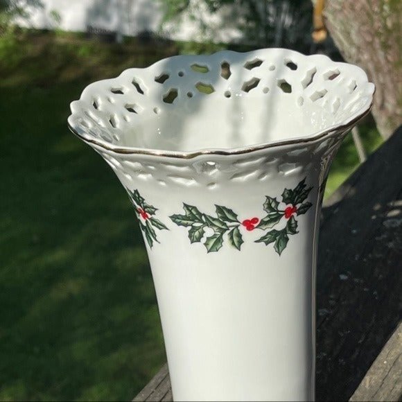 Madison And‎ Max Shabby Chic Ceramic Vase - Picture 2 of 5